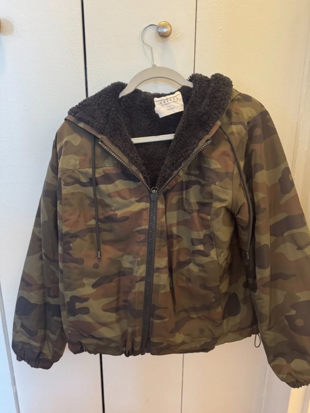 Velvet by Graham & Spencer Audree Reversible Sherpa Camo Jacket Size S